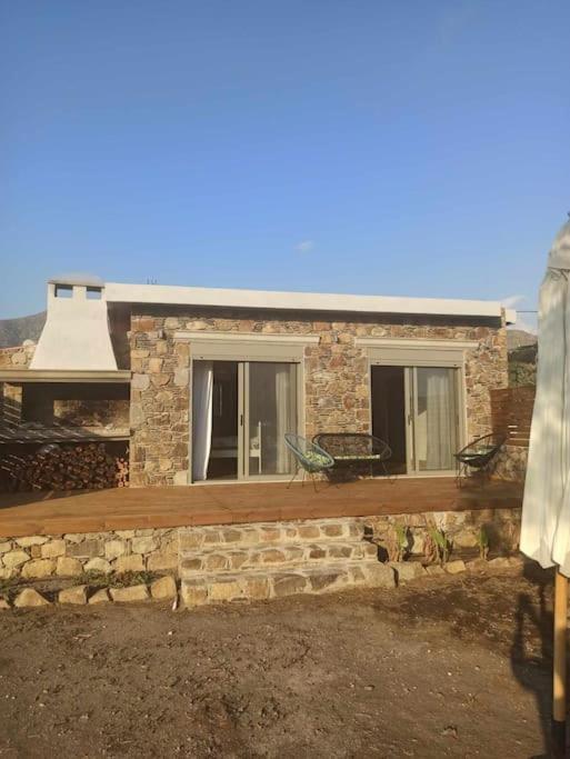 Mekia'S Beach House Livadia  Exterior photo
